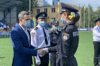 Алексей Кучер поздравил молодых офицеров университета внутренних дел с завершением обучения