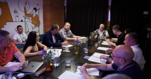  Игорь Терехов встретился с представителями бизнес-сообщества Харькова 