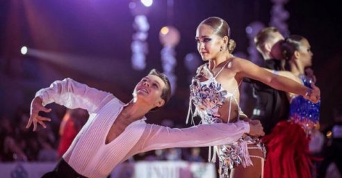 Во Дворце спорта стартовал международный фестиваль спортивного бального танца