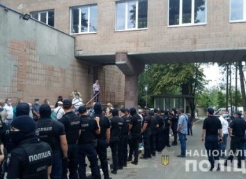 Коронавирус и битва при диспансере: дело расследует полиция (ФОТО, ВИДЕО, Обновлено)