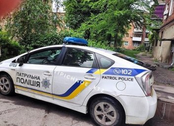 Босой двухлетний ребенок ночью гулял по улицам Харькова (ФОТО)