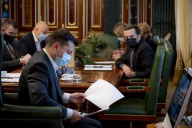 Уже 5,5 млн украинцев воспользовались предложением получить выплаты за полную вакцинацию против COVI