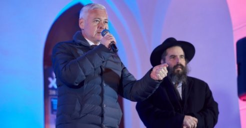 В Харькове празднуют Хануку