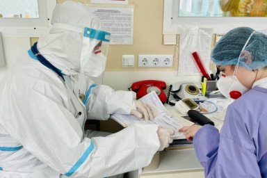 Громады вместе с Минздравом работают над вакцинацией пожилых людей от COVID-19