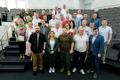 Олег Синегубов: На Харьковщине - около 15 тысяч медицинских работников, и каждый из них сегодня явля