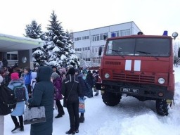 В Харькове &laquo;заминировали&raquo; гимназию (ФОТО)