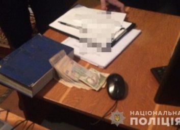 Директор харьковского лесхоза, которого подозревают в хищении леса на 5 миллионов, задекларировал бо