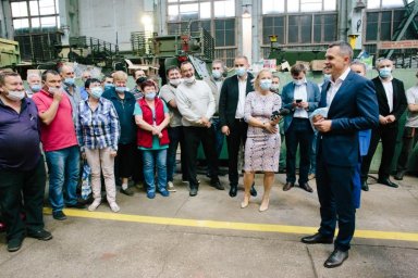 Алексей Кучер посетил ХКБМ им. А.А. Морозова