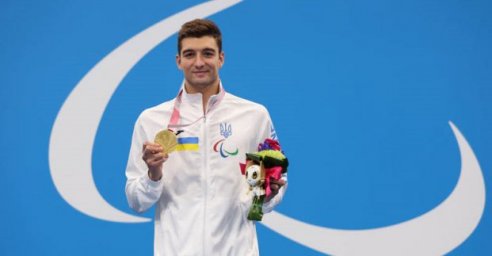 Игорь Терехов поздравил Максима Крипака с присвоением звания Героя Украины