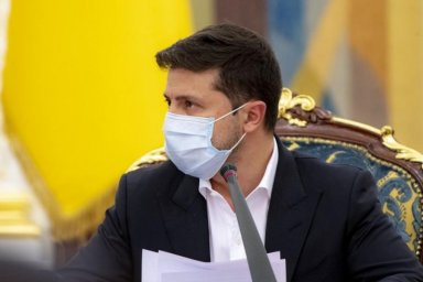 Президент подписал закон о возможности ускоренной регистрации вакцин для профилактики COVID-19