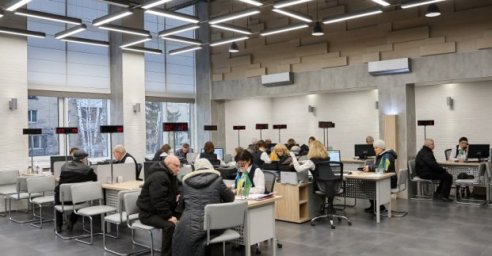 В центрах админуслуг запустили &laquo;Мобильную очередь&raquo;