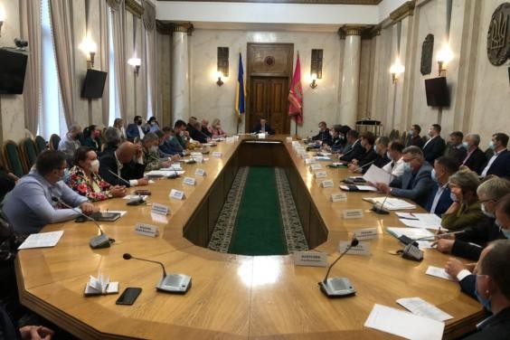 Региональная комиссия по ТЭБ и ЧС рассмотрела ситуацию с загрязнением воздуха в Харькове коксовым за