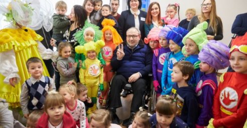 Геннадий Кернес открыл новые группы в детском саду №352