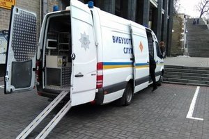 Минирование: копы проверяют вокзалы и торговые центры