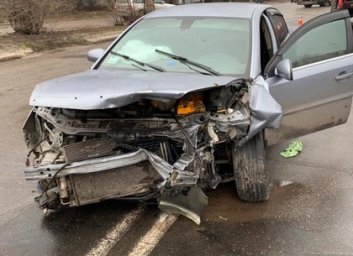 ДТП: столкновение легковушек, трое пассажиров - в больнице (ФОТО, Обновлено)