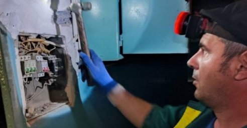  В Харькове круглосуточно восстанавливают электроснабжениев домах горожан 