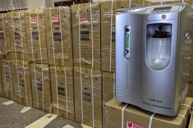 Областные и районные больницы, работающие с больными COVID-19, получили кислородные концентраторы