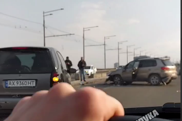 ДТП: жесткая встреча на Ландау (ВИДЕО)