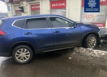 ДТП: Экстремальный спуск с вылетом в дом (ФОТО, ВИДЕО, Обновлено)