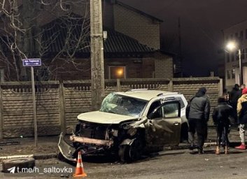 Крепкре ДТП на Тюринской: ВИДЕО, ФОТО