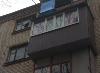 Ночью из горящей пятиэтажки эвакуировали жильцов