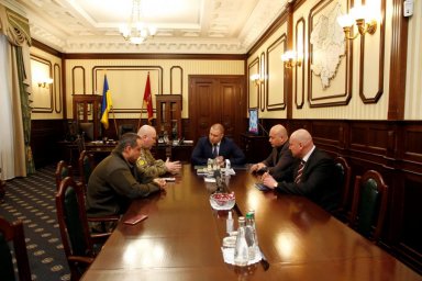 Олег Синегубов встретился с командующим Оперативного командования &laquo;Схід&raquo; Сухопутных войск ВСУ Олегом