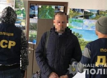 Взятка в 135 тысяч: госчиновник может сесть на 10 лет (ФОТО)