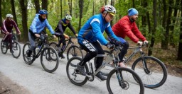 В Лесопарке открыли велодорожку