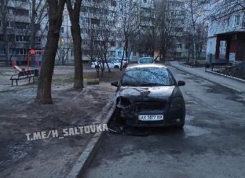 Ночью на Северной Салтовке сгорел автомобиль