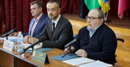 Геннадий Кернес: Горсовет берет под контроль решение проблем на коксовом заводе