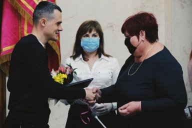 Алексей Кучер поздравил педагогов области с профессиональным праздником