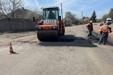  В деоккупированных районах Харьковской области восстанавливают местные дороги 