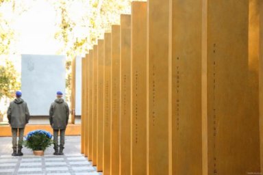 В области планируют увеличить размер выплат семьям погибших воинов