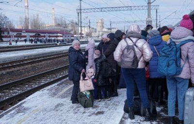  Украинцам объяснили, как получить помощь и временное жилье 