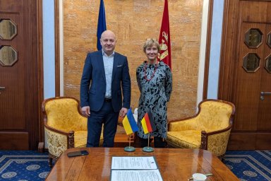 Александр Скакун встретился с Чрезвычайным и Полномочным Послом ФРГ в Украине Анкой Фельдгузен