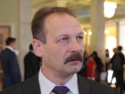 Депутат Барна извинился за свои ругательства перед всеми, кроме журналиста (ВИДЕО)