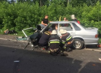 ДТП: мужчину спасали из железного плена (ФОТО)