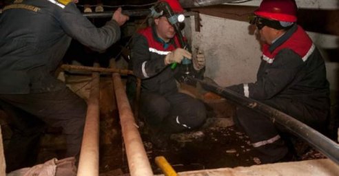 В Холодногорском районе восстанавливают внутридомовые системы