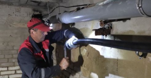 В Индустриальном районе восстанавливают внутридомовые системы