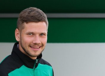 Футболиста харьковского Металлиста, пьяным разбившего четыре машины, отдали на поруки коллектива &ndash; С