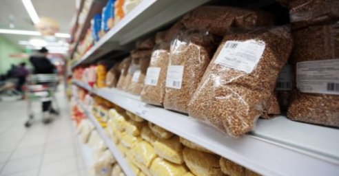  В Харькове проанализировали цены на крупы в торговых сетях города 