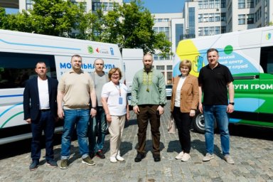  ПРООН и Правительство Канады передали на нужды общин Харьковщины специализированные автомобили 