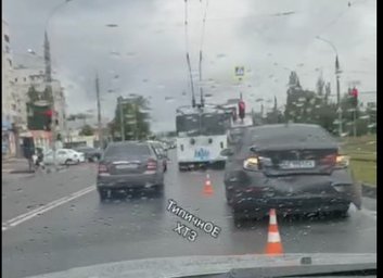 ДТП: автопоцелуй в филейную часть гордости немецкого автопрома (ВИДЕО)