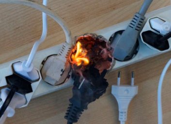 Короткое замыкание вызвало пожар в харьковском пригороде (ФОТО)