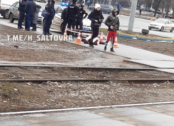 ЧП: на салтовской магистрали - труп человека (ФОТО)