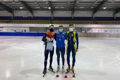 Харьковчане завоевали 5 золотых медалей Кубка Украины по шорт-треку