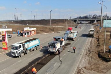 Начаты работы по фрезеровке старого слоя покрытия на объездной дороге