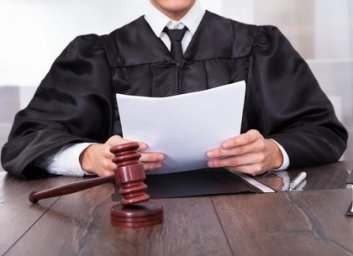 Убытки на 4 миллиона: чиновник предстанет перед судом