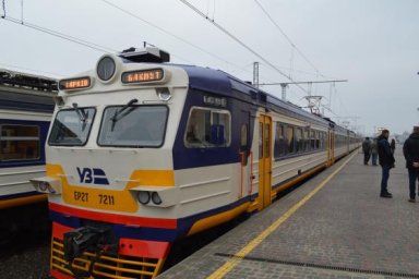 В Харькове запустили модернизированную электричку на Бахмут