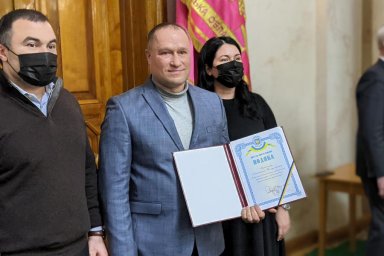 Айна Тимчук передала государственные награды выдающимся деятелям Харьковщины